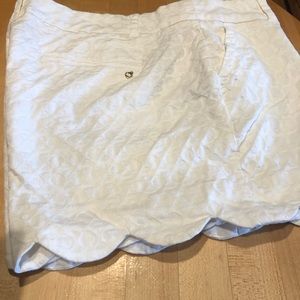 NWOT Crown and Ivy Shelby Shorts. Size 16